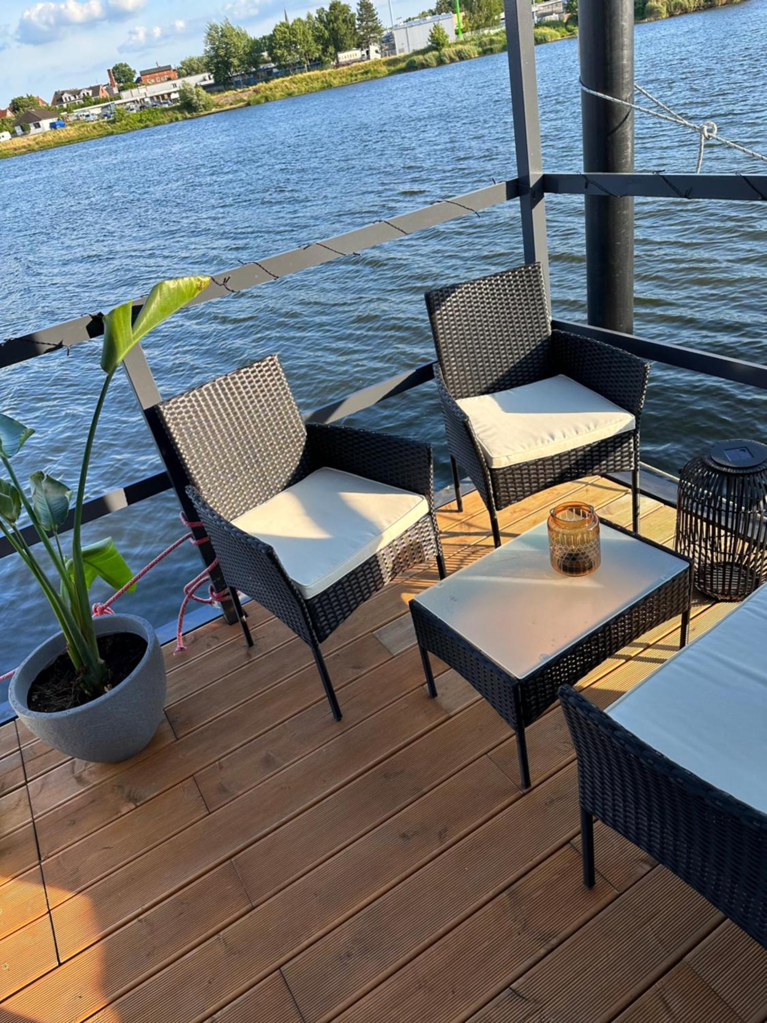 Апартаменты Premium Hausboot Trave Traum Любек Экстерьер фото